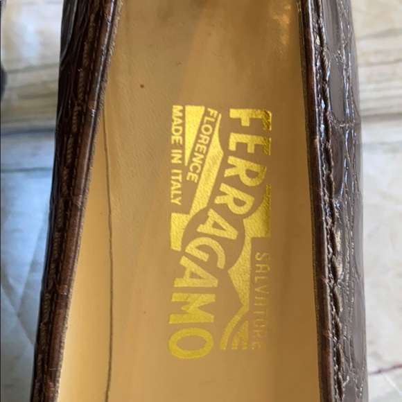 Ferragamo shoes - Picture 6 of 9